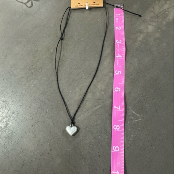 BRANDY MELVILLE Winter White Pouch w/ Red Heart Pattern& heart necklace combo❤️ - Picture 6 of 9